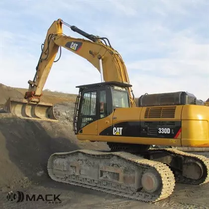 Гусеничный экскаватор Caterpillar 330D с планировочным ковшом