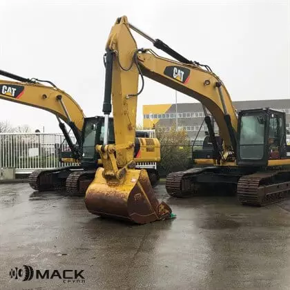 Экскаватор Caterpillar 330D