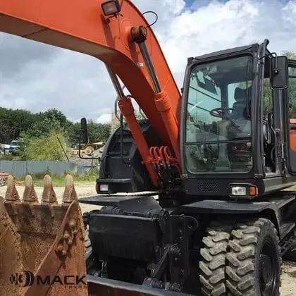 HITACHI ZX190