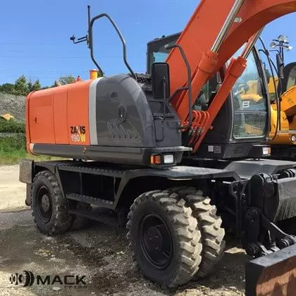 Колесный экскаватор HITACHI ZX 190 W