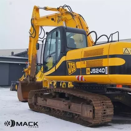 Гусеничный экскаватор JCB 240