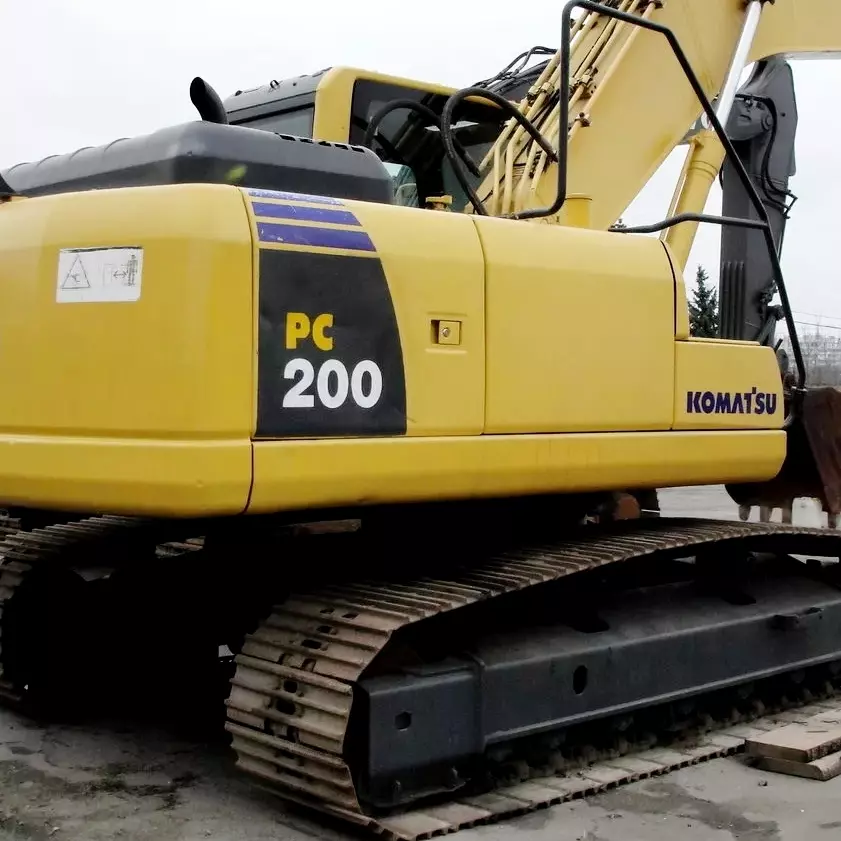 Ямобур Komatsu PC200