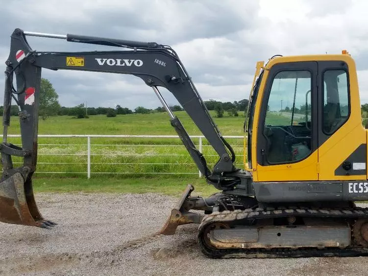 Мини-экскаватор Volvo EC55B